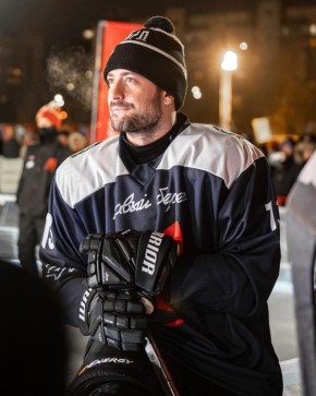 Лёд у СКК им. Блинова сегодня — это движение и яркие эмоции