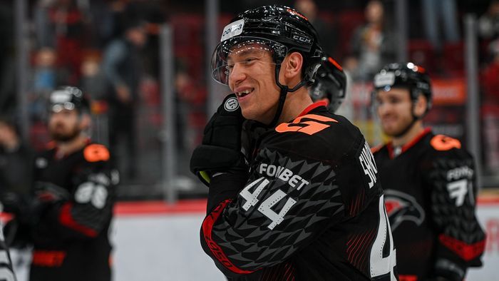 Капитан омского «Авангарда» Дамир Шарипзянов попал в команду звезд КХЛ