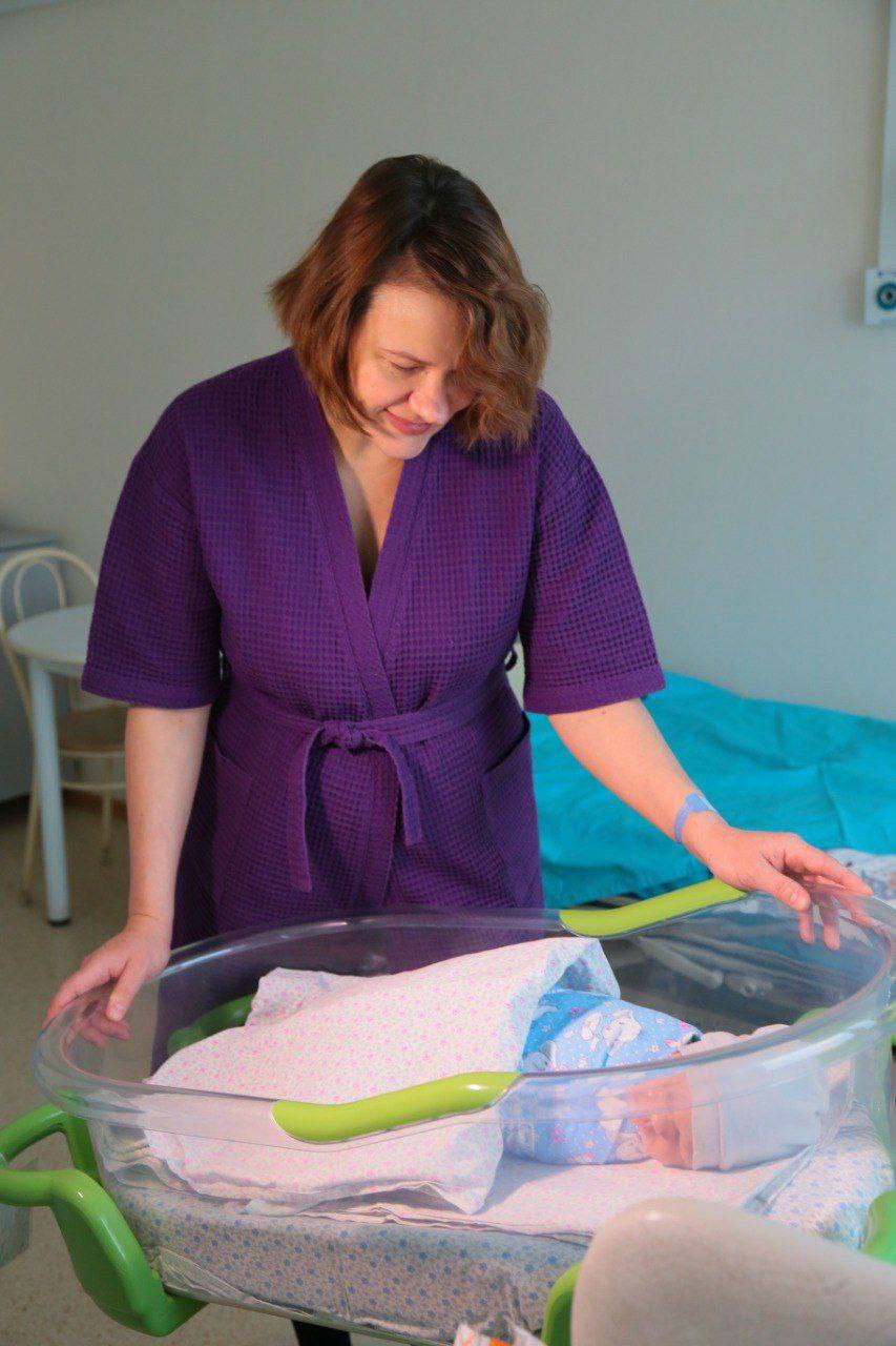 Омск встречает первого новорожденного 2026 года Омск встречает первого новорожденного 2026 года