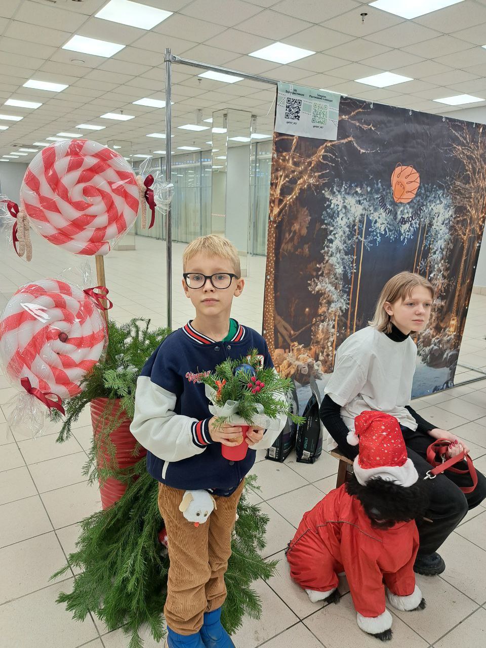 «Хвостатый Новый год» в Омске: школа искусств дарит праздник владельцам собак и животным из приюта «Хвостатый Новый год» в Омске: школа искусств дарит праздник владельцам собак и животным из приюта