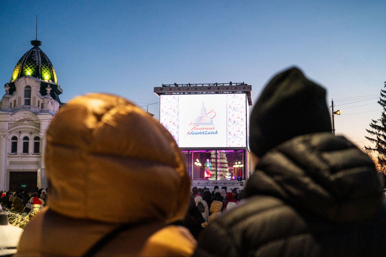 Омичам так полюбился "Зимний Любинский", что здесь отмечают самые важные события жизни Омичам так полюбился "Зимний Любинский", что здесь отмечают самые важные события жизни