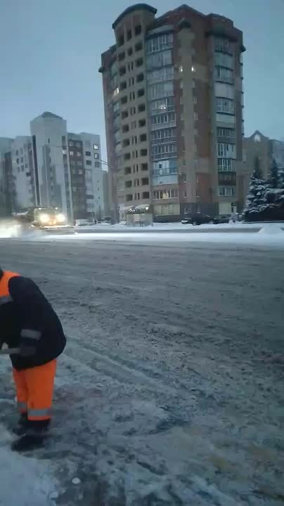 Сергей Шелест: В рождественский сочельник специалисты Управления дорожного хозяйства и благоустройства не отдыхают с семьями, а работают в усиленном режиме