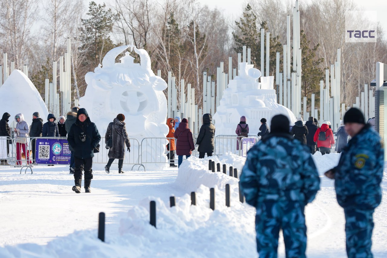 В Новосибирске подвели итоги XXVI Сибирского конкурса-фестиваля снежной скульптуры на приз мэра города, сообщил корр В Новосибирске подвели итоги XXVI Сибирского конкурса-фестиваля снежной скульптуры на приз мэра города, сообщил корр