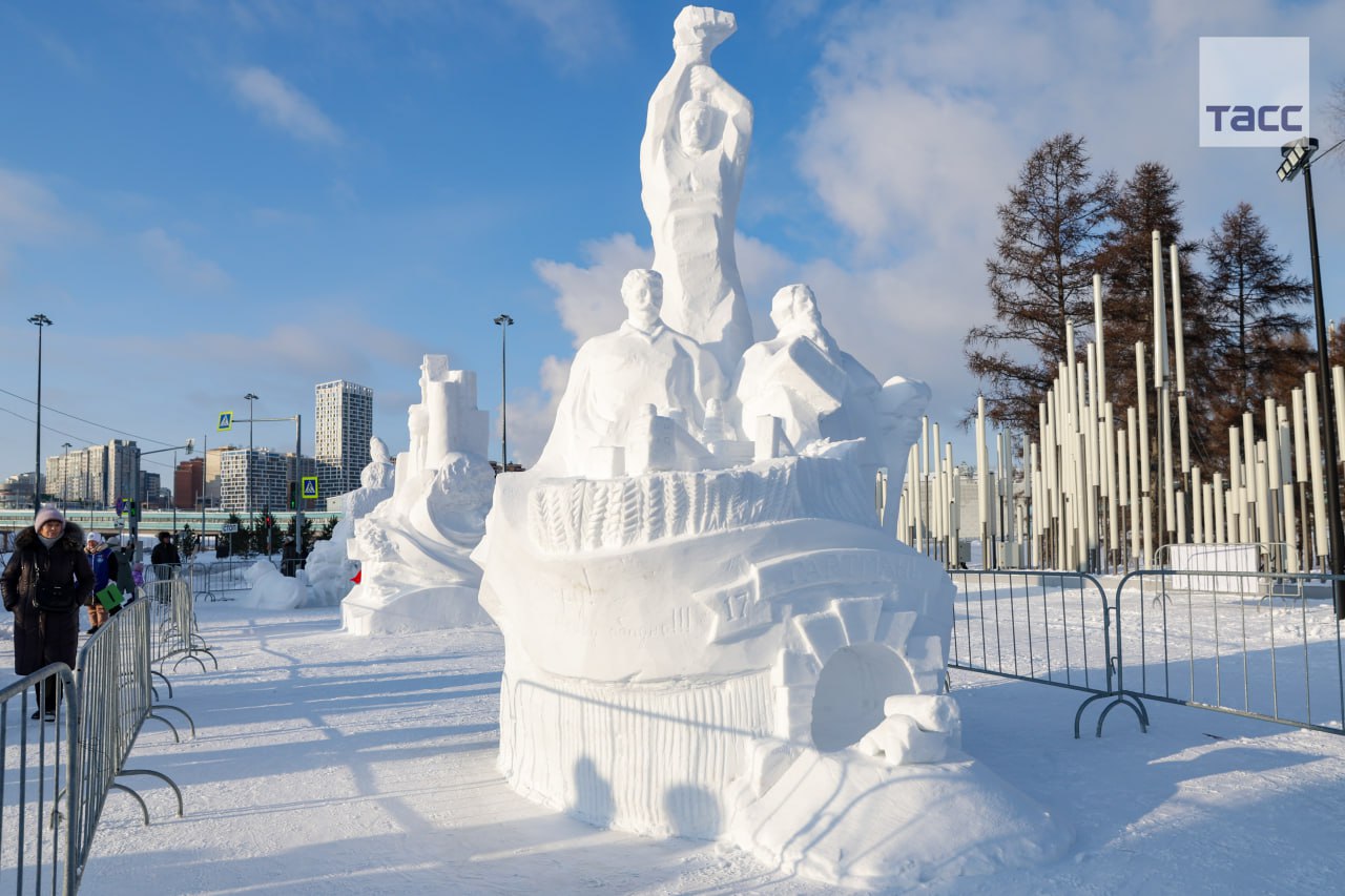 В Новосибирске подвели итоги XXVI Сибирского конкурса-фестиваля снежной скульптуры на приз мэра города, сообщил корр В Новосибирске подвели итоги XXVI Сибирского конкурса-фестиваля снежной скульптуры на приз мэра города, сообщил корр