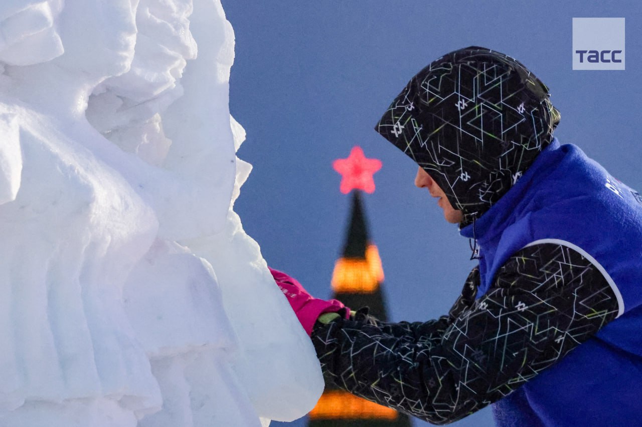 В Новосибирске подвели итоги XXVI Сибирского конкурса-фестиваля снежной скульптуры на приз мэра города, сообщил корр В Новосибирске подвели итоги XXVI Сибирского конкурса-фестиваля снежной скульптуры на приз мэра города, сообщил корр