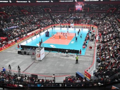 Виталий Хоценко: Поддерживаем нашу «Омичку»