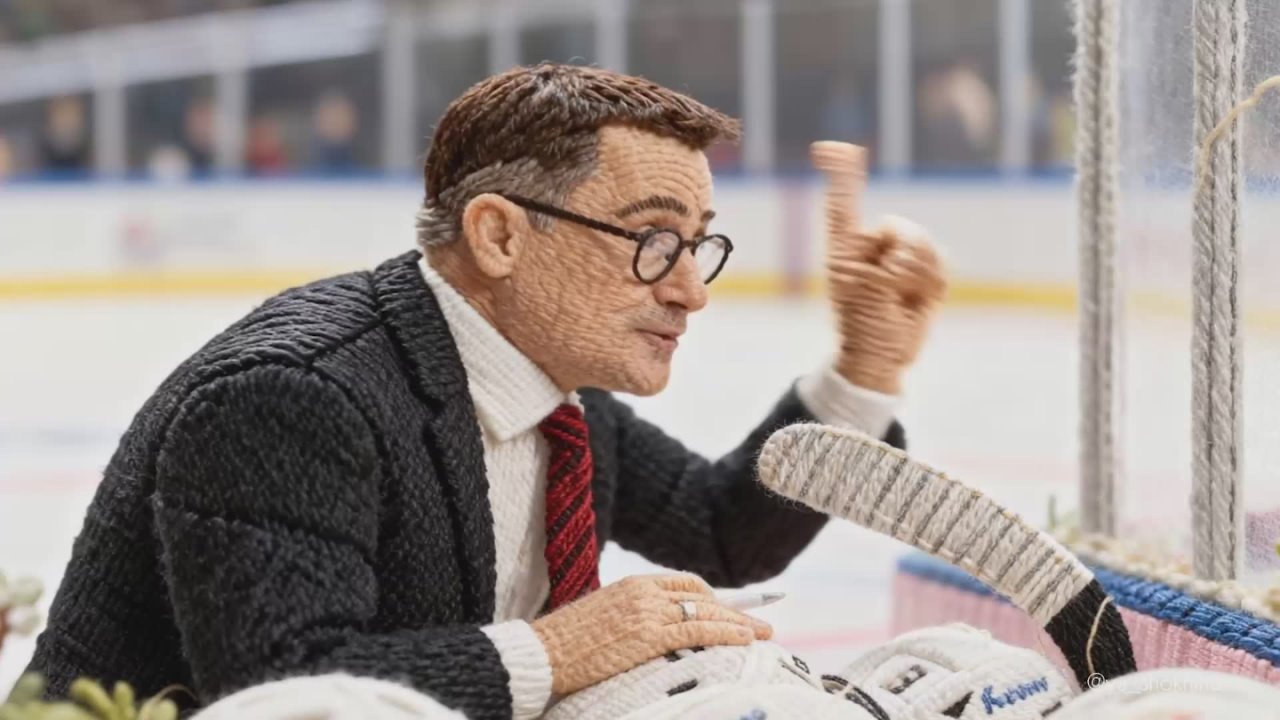 Омичка создала вязаный «Авангард» с помощью нейросети