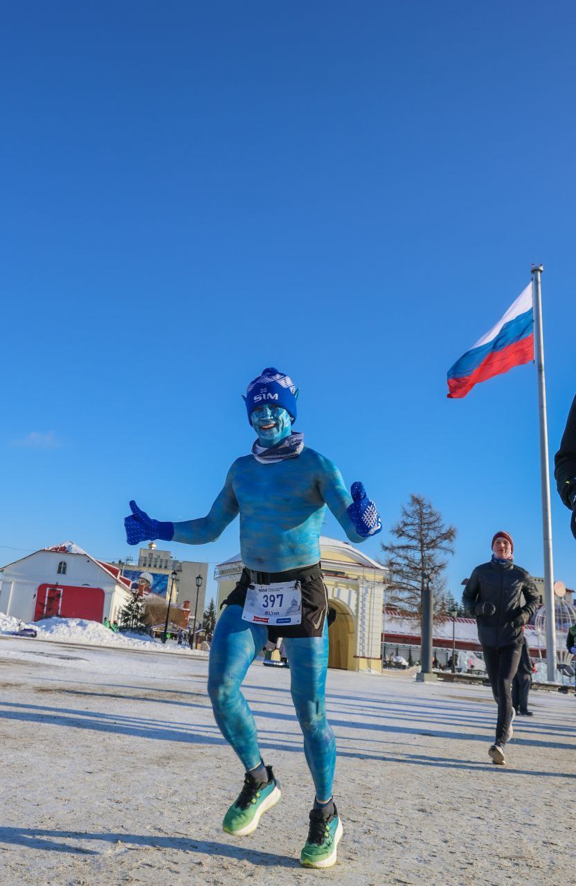 Аватар, птица Феникс и арестанты: омичи выбирают лучший костюм Рождественского полумарафона Аватар, птица Феникс и арестанты: омичи выбирают лучший костюм Рождественского полумарафона