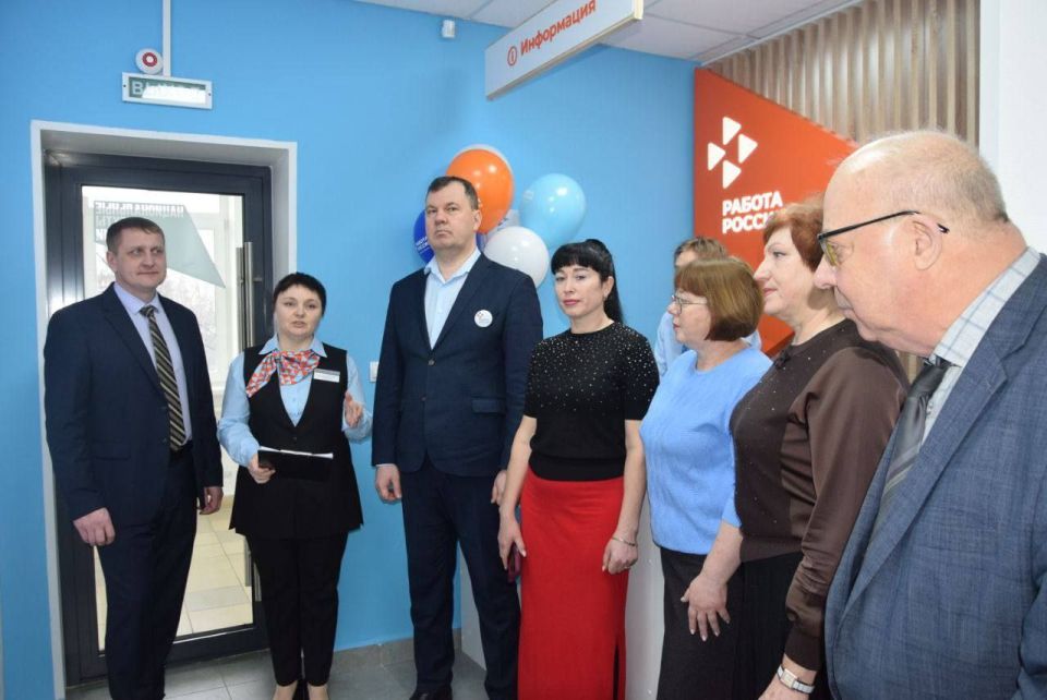 В Большеуковском районе открыт Кадровый центр нового образца