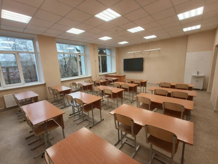 Возведение школы в «Серебряном береге» завершилось