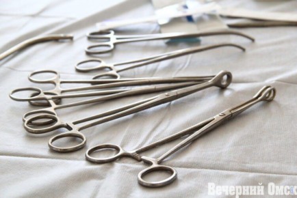 Врачи установили в бедре омича необычный стент