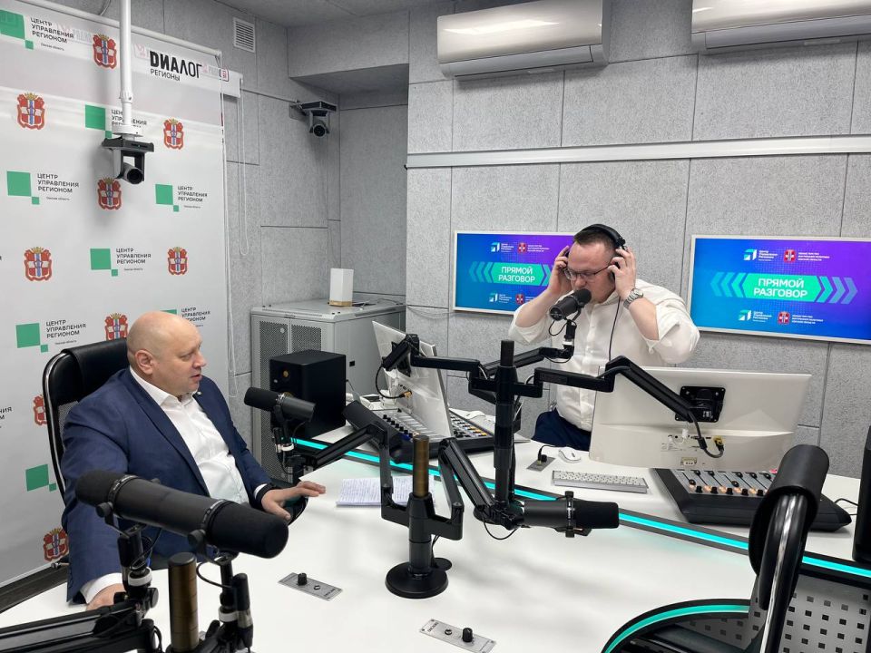 Сергей Шелест: В ходе утреннего прямого эфира на радио Монте-Карло Омск ответил на вопросы, которые волнуют горожан