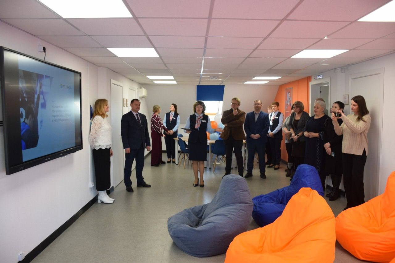 Масштабная модернизация службы занятости региона продолжается: в Тевризском районе открыт обновленный Кадровый центр Масштабная модернизация службы занятости региона продолжается: в Тевризском районе открыт обновленный Кадровый центр