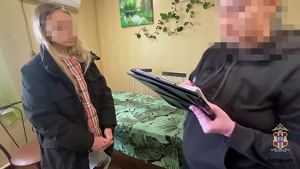 Оперативники наркоконтроля задержали в Исилькуле 19-летнюю девушку, планировавшую сбыть запрещенные вещества