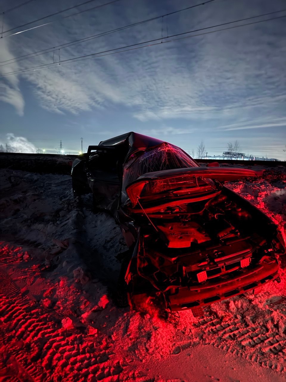 Сегодня в 04:40 часов в Госавтоинспекцию поступило сообщение о ДТП на железнодорожном переезде