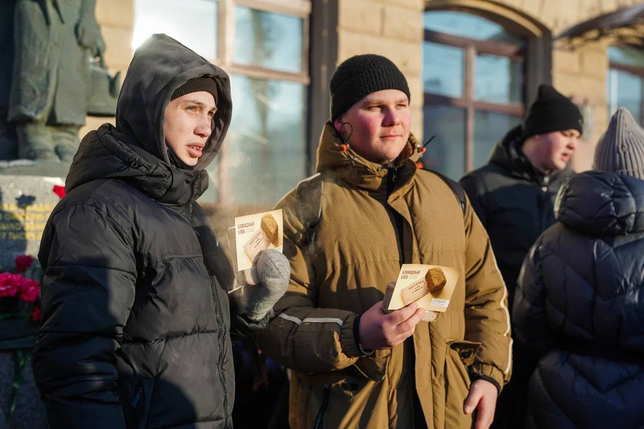 Омичи почтили память жертв блокады Ленинграда Омичи почтили память жертв блокады Ленинграда