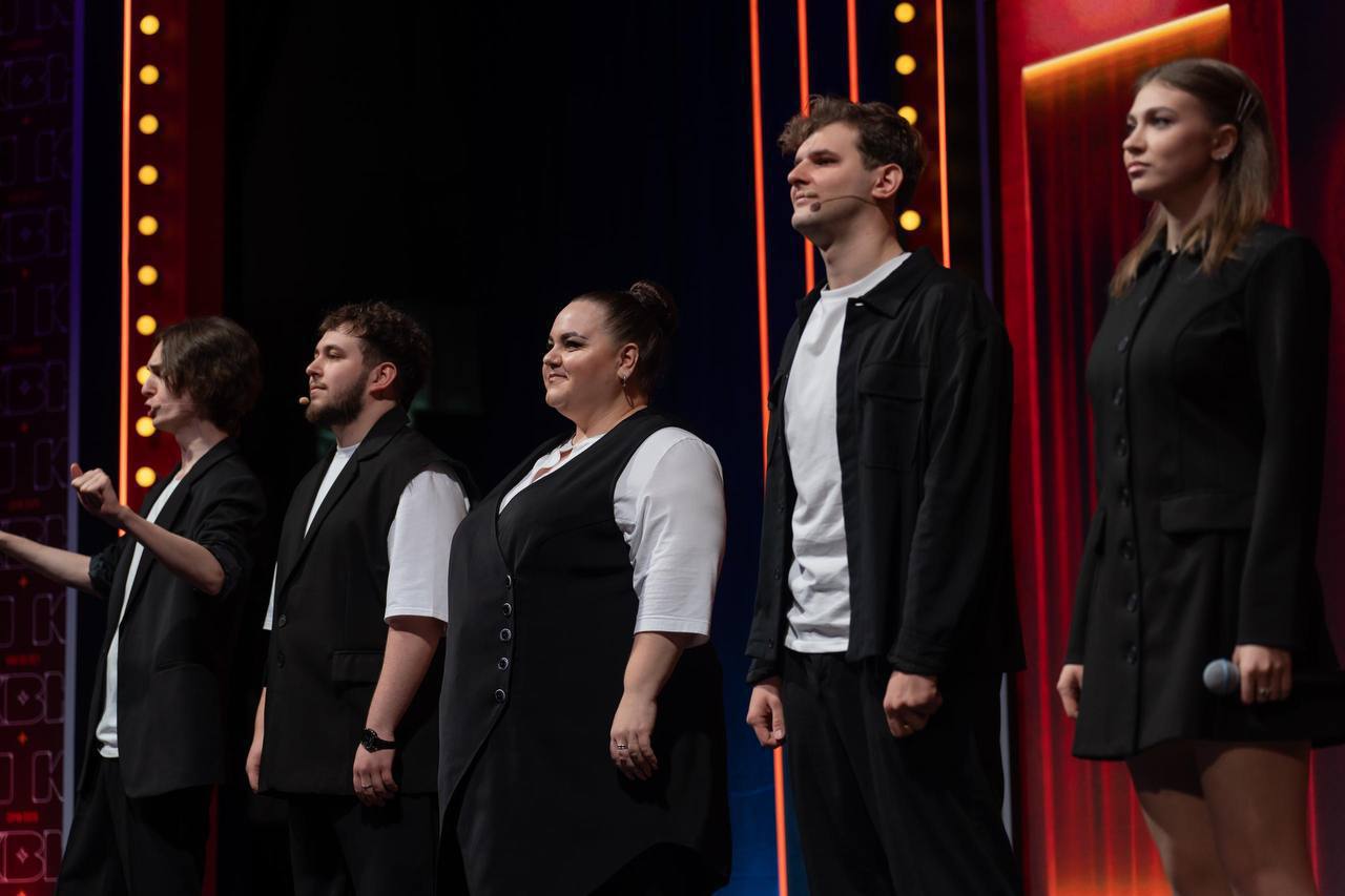 Команды «ВВ» и «Омская сборная» получили право выступать в Высшей лиге КВН