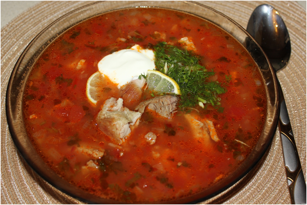 Густой харчо с ароматной аджикой: классический рецепт для домашней кухни