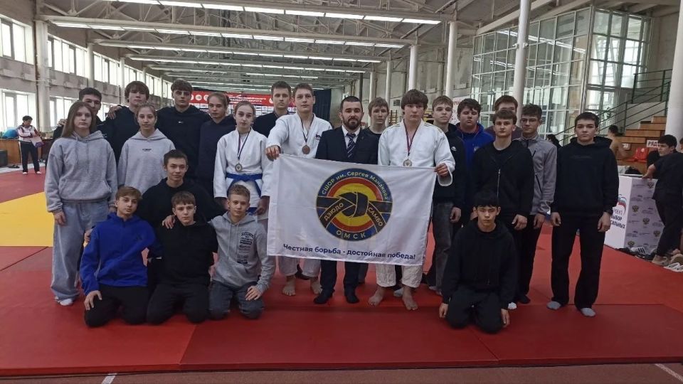 Омские дзюдоисты завоевали 4 «бронзы» на первенстве Сибири среди девушек и юношей до 18 лет, которое прошло в Ачинске