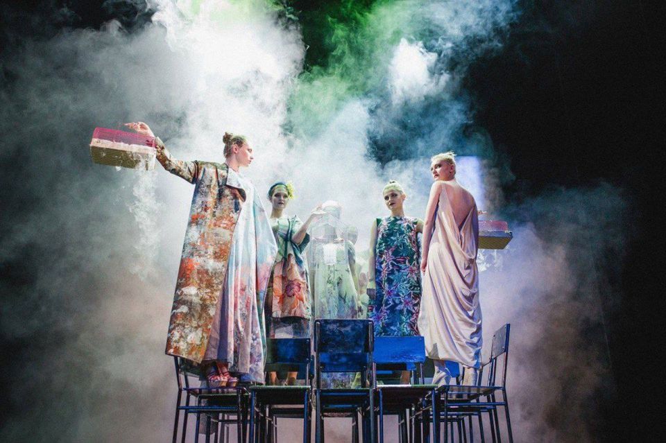 ������ ��������������� ����� ������ ������ �� ��������� � ������ ���������� ���������