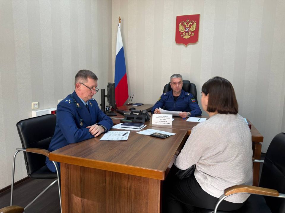 Заместитель прокурора Омской области Евгений Бельтюков провел личный прием жителей Исилькульского района