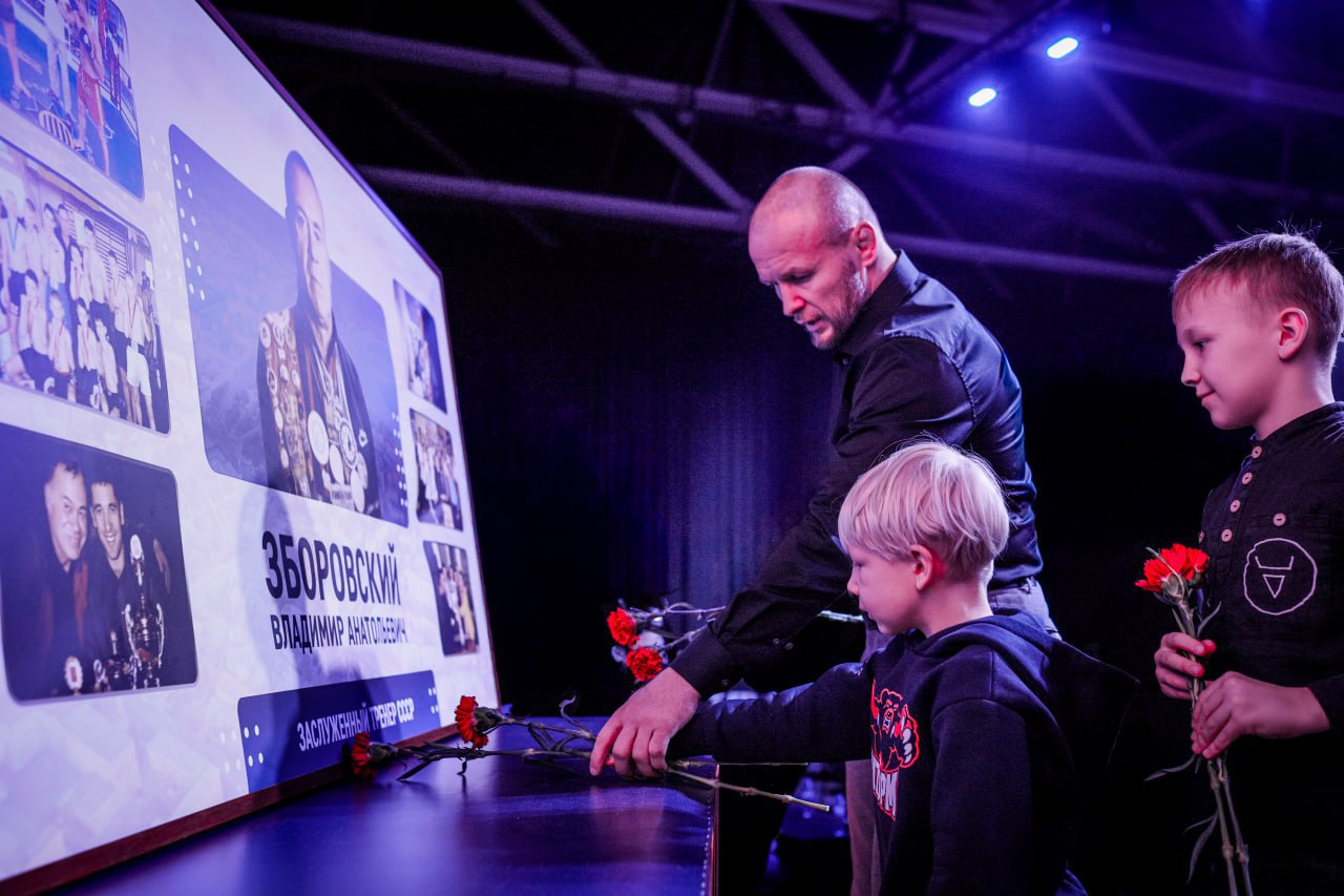 Сегодня завершились межрегиональные соревнования памяти легендарного тренера, который заложил основы традиций смешанных единоборств в Омской области, Владимира Анатольевича Зборовского Сегодня завершились межрегиональные соревнования памяти легендарного тренера, который заложил основы традиций смешанных единоборств в Омской области, Владимира Анатольевича Зборовского