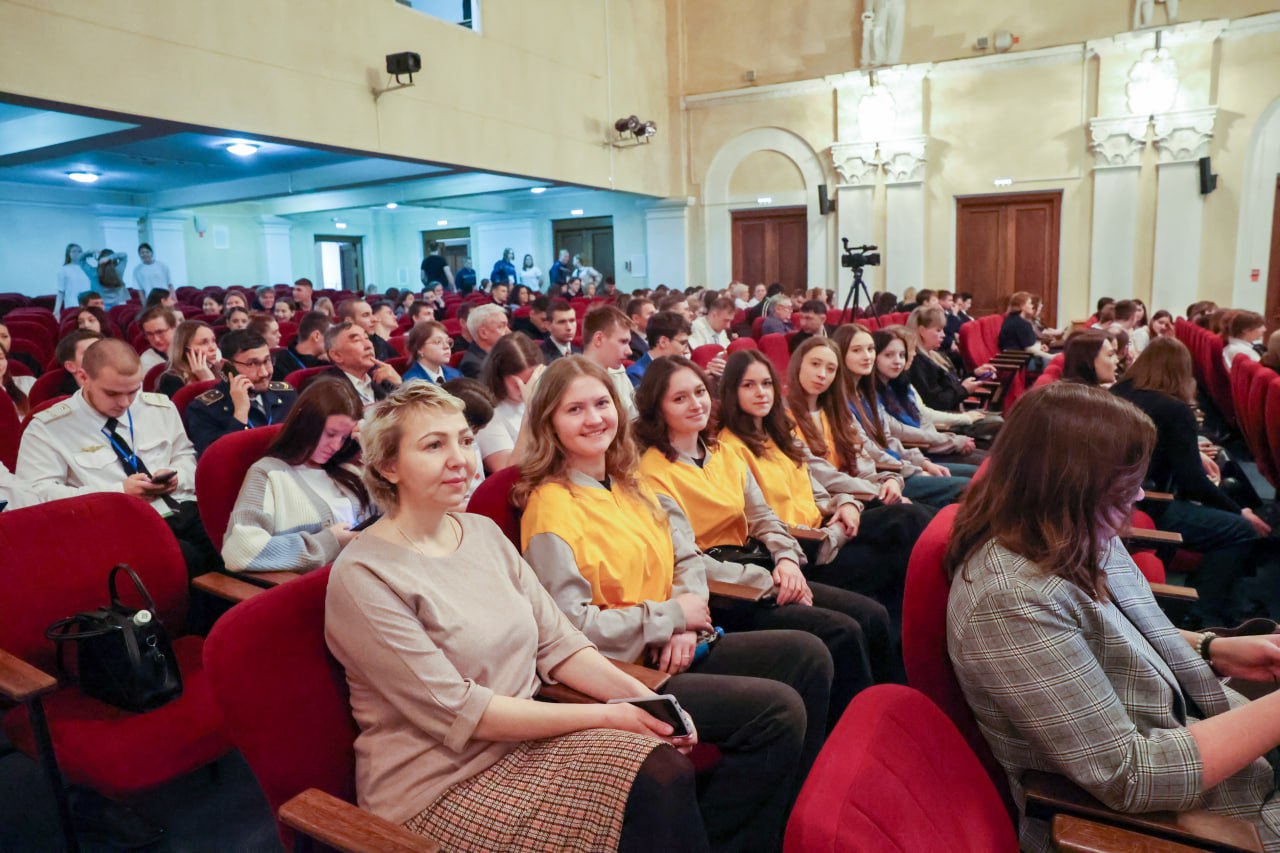 В Омске дали старт региональному Чемпионату «Профессионалы»