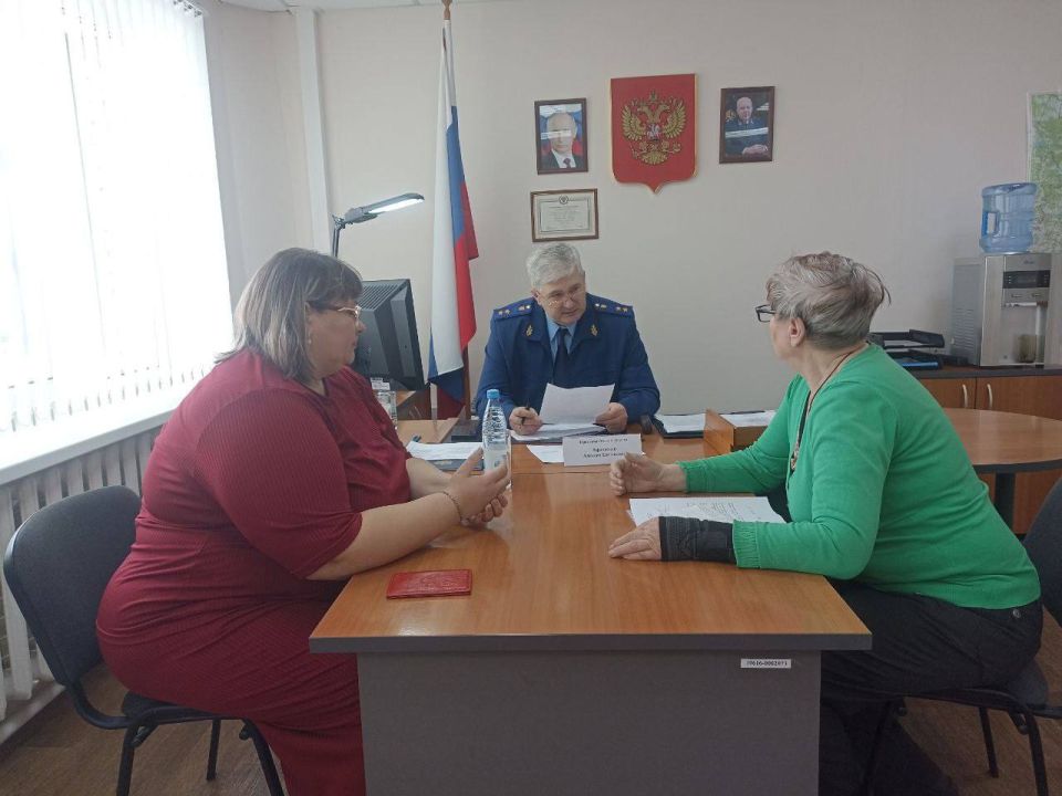 Прокурор Омской области Алексей Афанасьев провел личный прием граждан в Кормиловском районе