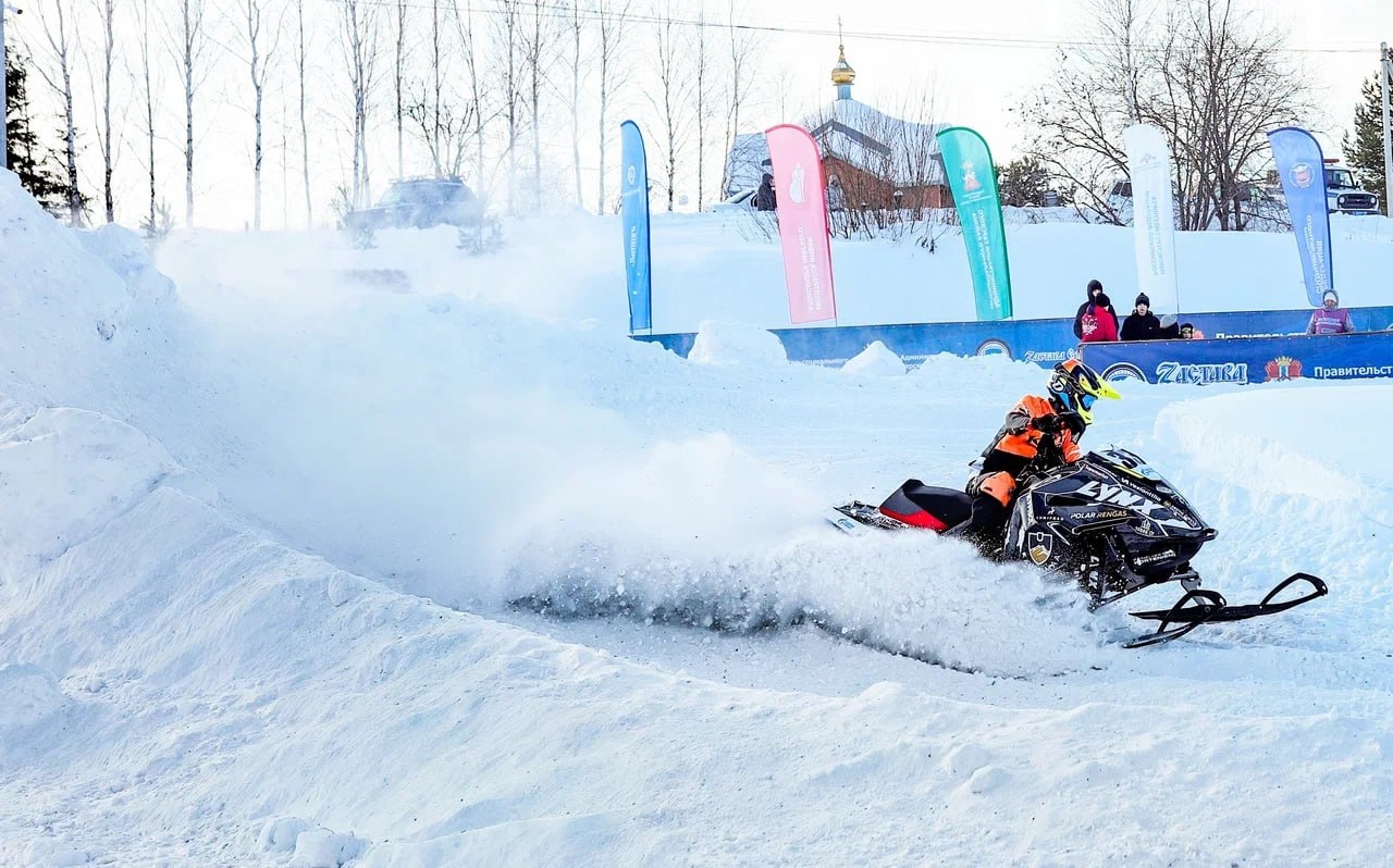 В Таре прошел 2-й этап чемпионата России по снегоходному кроссу В Таре прошел 2-й этап чемпионата России по снегоходному кроссу