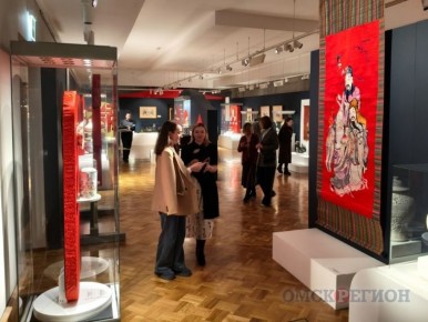 Китайский Новый год в Омске: огненное шоу, чайные церемонии и искусство из Эрмитажа