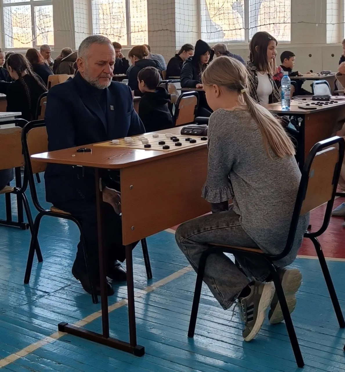 В Омске прошел турнир по русским шашкам памяти первого руководителя областной федерации по этому виду спорта Анатолия Калинина В Омске прошел турнир по русским шашкам памяти первого руководителя областной федерации по этому виду спорта Анатолия Калинина