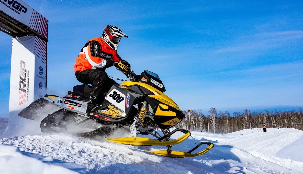 В Таре прошел 2-й этап чемпионата России по снегоходному кроссу В Таре прошел 2-й этап чемпионата России по снегоходному кроссу