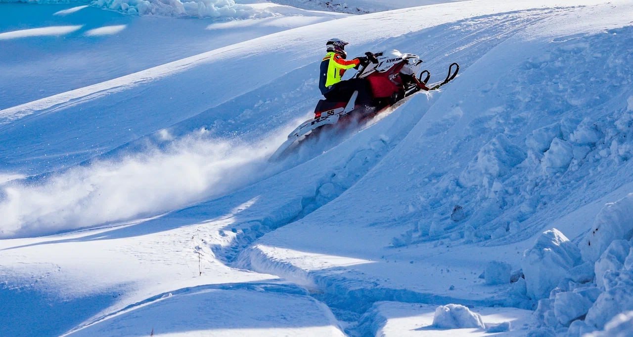 В Таре прошел 2-й этап чемпионата России по снегоходному кроссу В Таре прошел 2-й этап чемпионата России по снегоходному кроссу