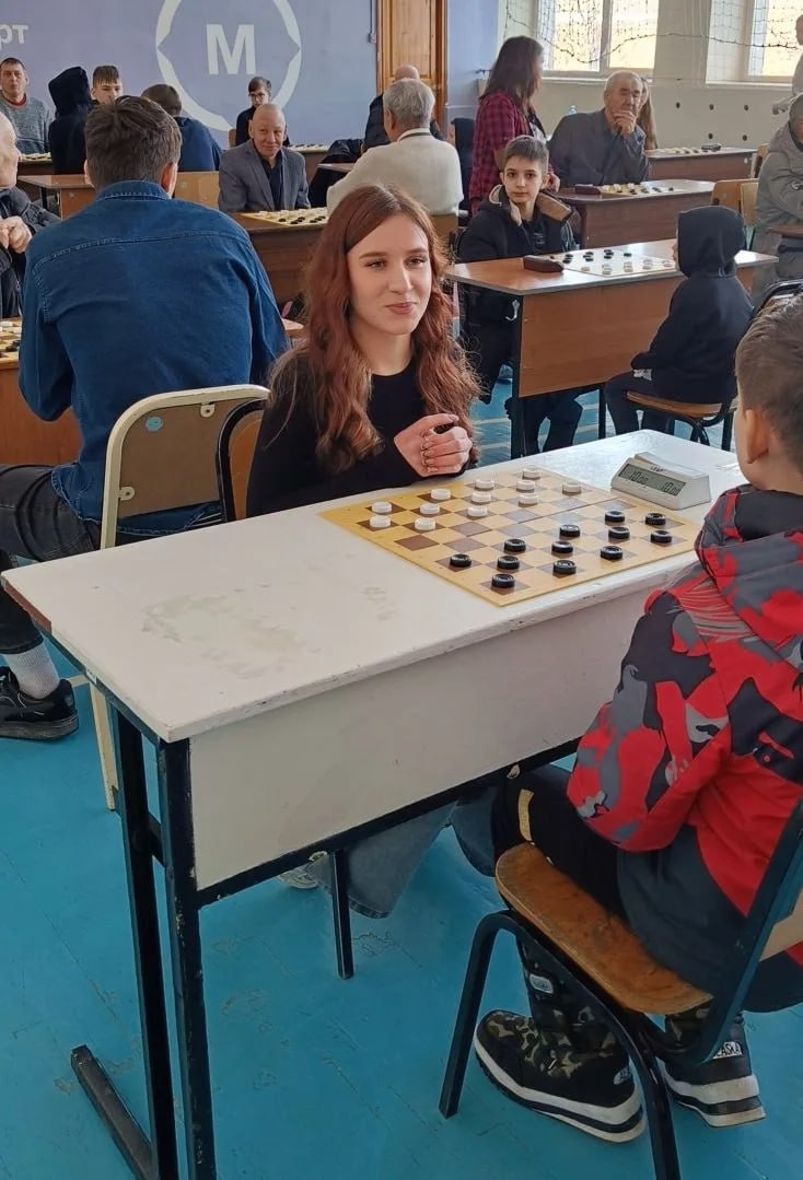 В Омске прошел турнир по русским шашкам памяти первого руководителя областной федерации по этому виду спорта Анатолия Калинина В Омске прошел турнир по русским шашкам памяти первого руководителя областной федерации по этому виду спорта Анатолия Калинина