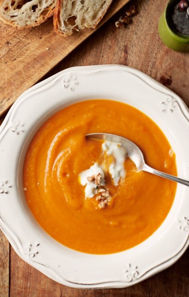 Теплый тыквенно-апельсиновый суп: идеальное согревающее блюдо на осень
