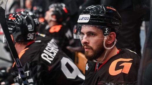 Форвард «Авангарда» Окулов установил зеркальный рекорд