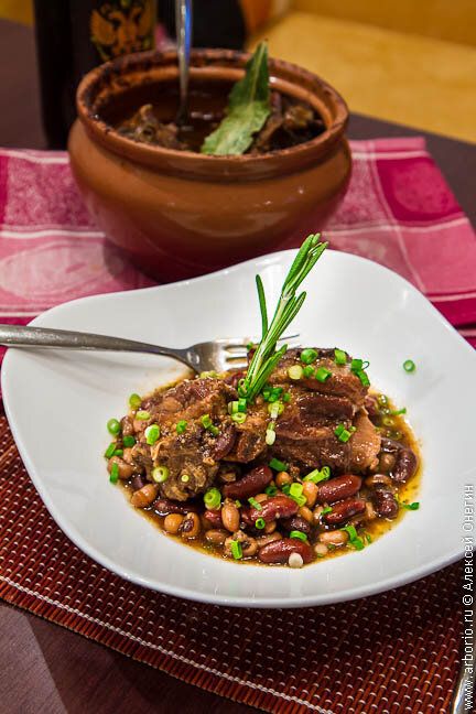 Говядина в пиве: итальянские секреты уютного блюда