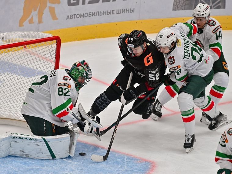 «Авангард» уступил «Ак Барсу» в домашнем матче — 2:5