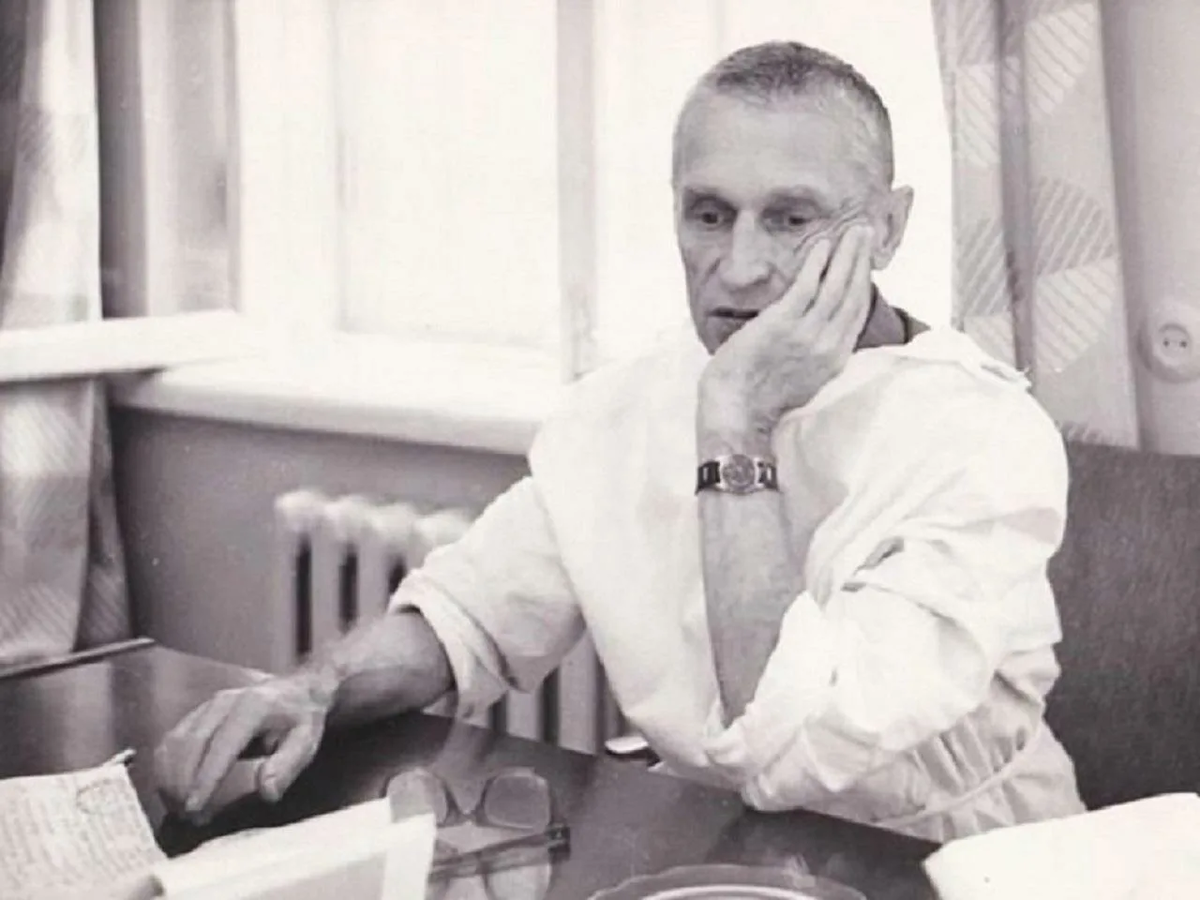 Четыре простых правила здоровья после 50 лет от великого хирурга Амосова