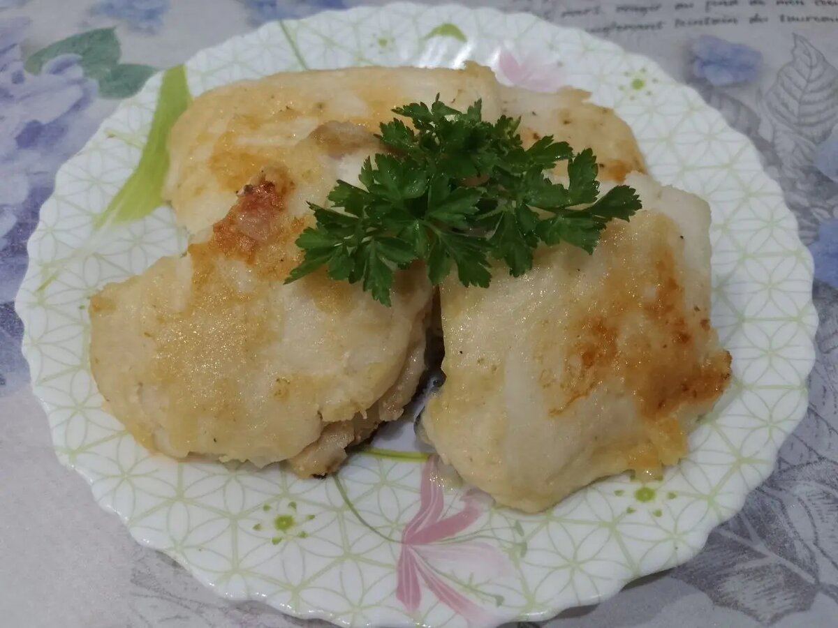 Нежное рыбное филе в сметанном кляре: простой рецепт на каждый день