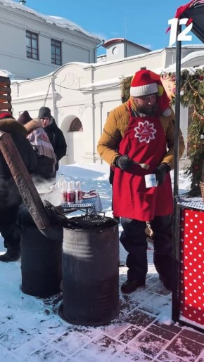 В Омске на Любинском проспекте широко отпраздновали Масленицу