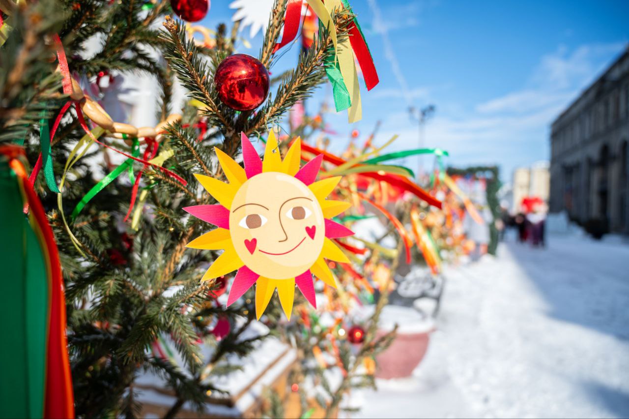 В Культурной столице на Масленичных гуляньях установлены стразу два кулинарных рекорда В Культурной столице на Масленичных гуляньях установлены стразу два кулинарных рекорда