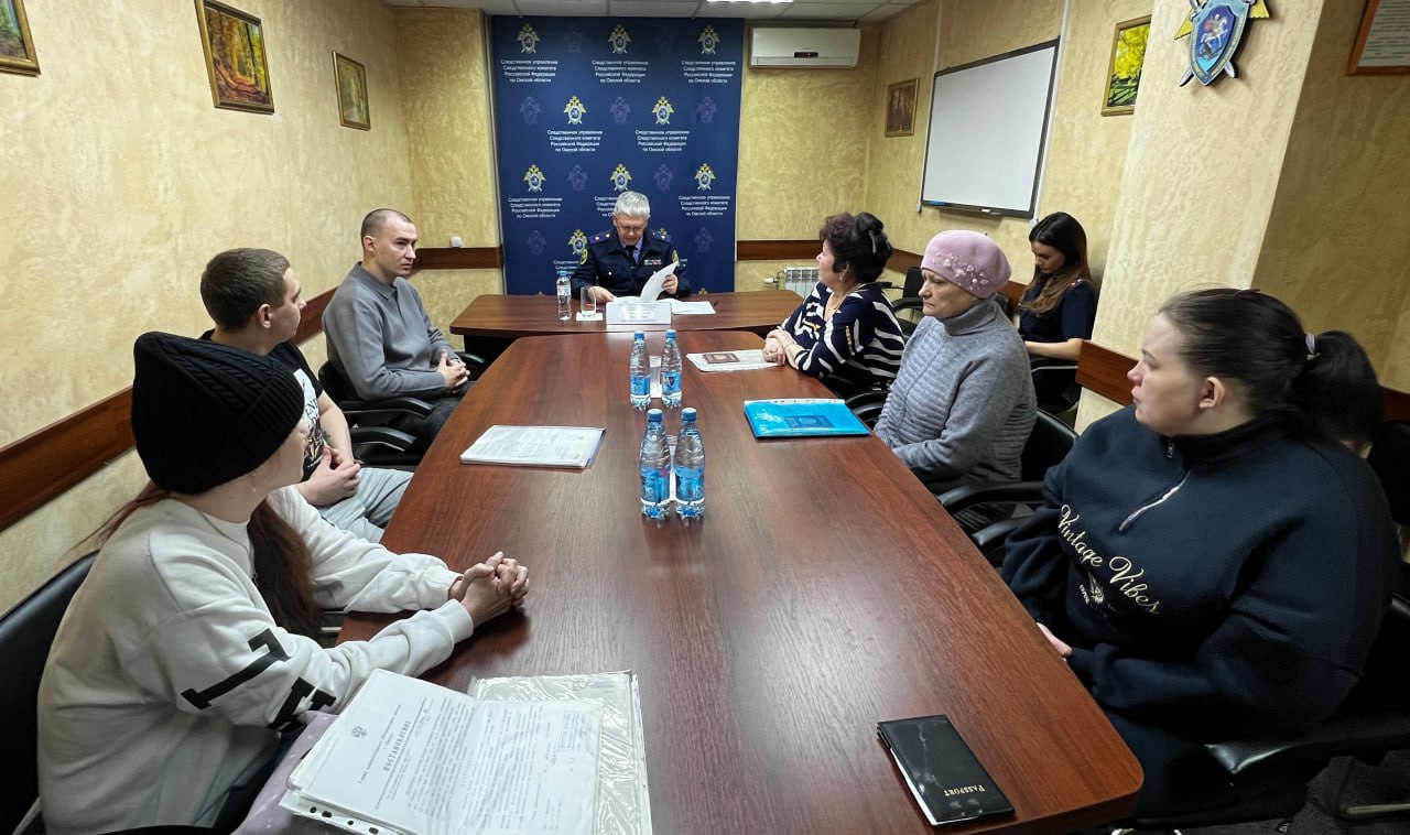 Руководитель следственного управления провел личный прием граждан из числа детей-сирот и оставшихся без попечения родителей Руководитель следственного управления провел личный прием граждан из числа детей-сирот и оставшихся без попечения родителей