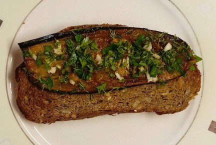 Необычные баклажанные язычки: вкусное и простое угощение