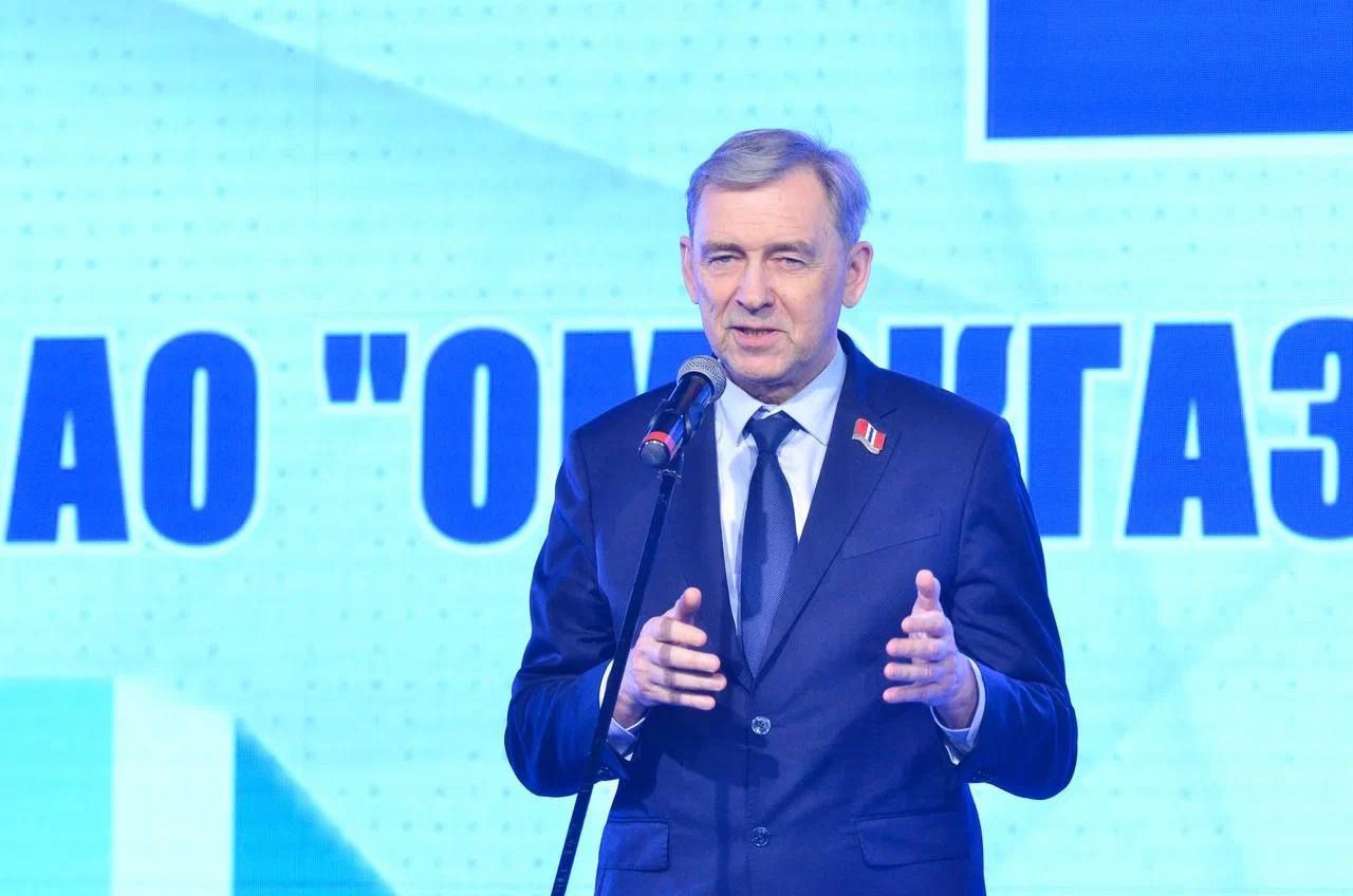 Губернатор Виталий Хоценко наградил сотрудников «Омскгазстройэксплуатации» за вклад в газификацию и повышение качества жизни омичей Губернатор Виталий Хоценко наградил сотрудников «Омскгазстройэксплуатации» за вклад в газификацию и повышение качества жизни омичей