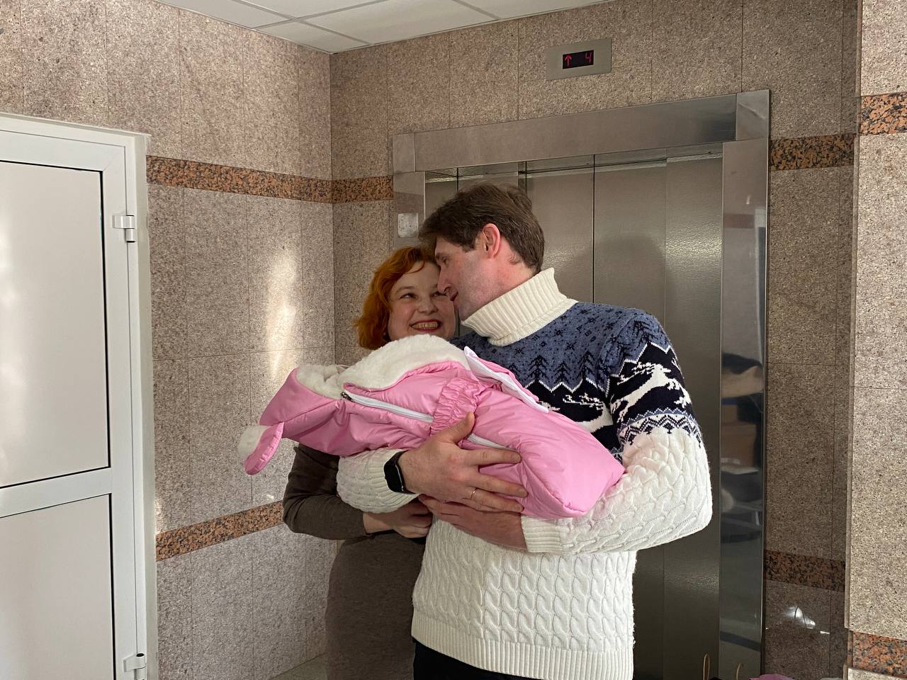 Первая омичка в роду! В семье вернувшихся на родину соотечественников на свет появился четвертый ребёнок Первая омичка в роду! В семье вернувшихся на родину соотечественников на свет появился четвертый ребёнок