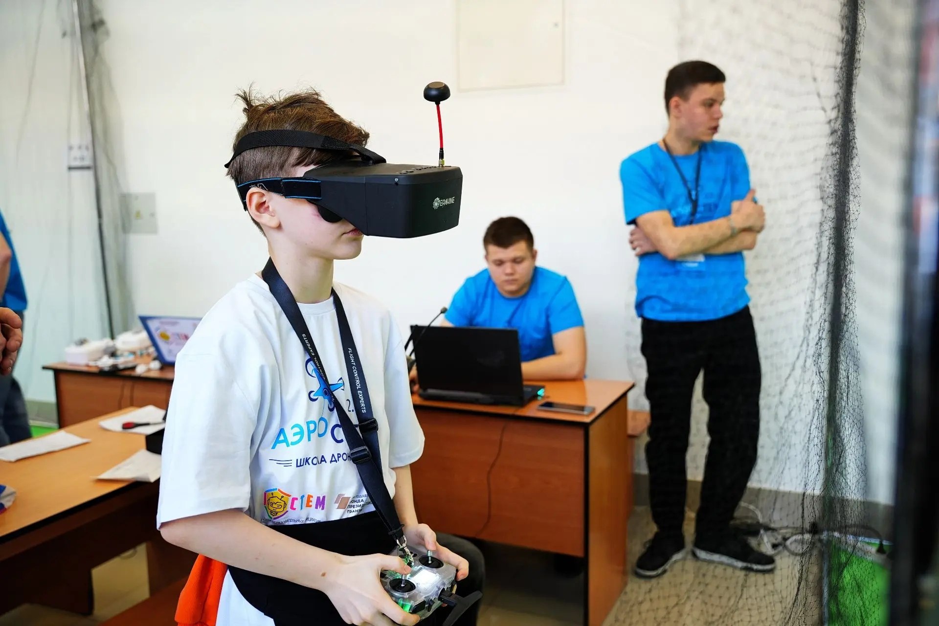 Более 100 омских школьников приняли участие в ИТ-чемпионате «АэроСТЕМ» Более 100 омских школьников приняли участие в ИТ-чемпионате «АэроСТЕМ»