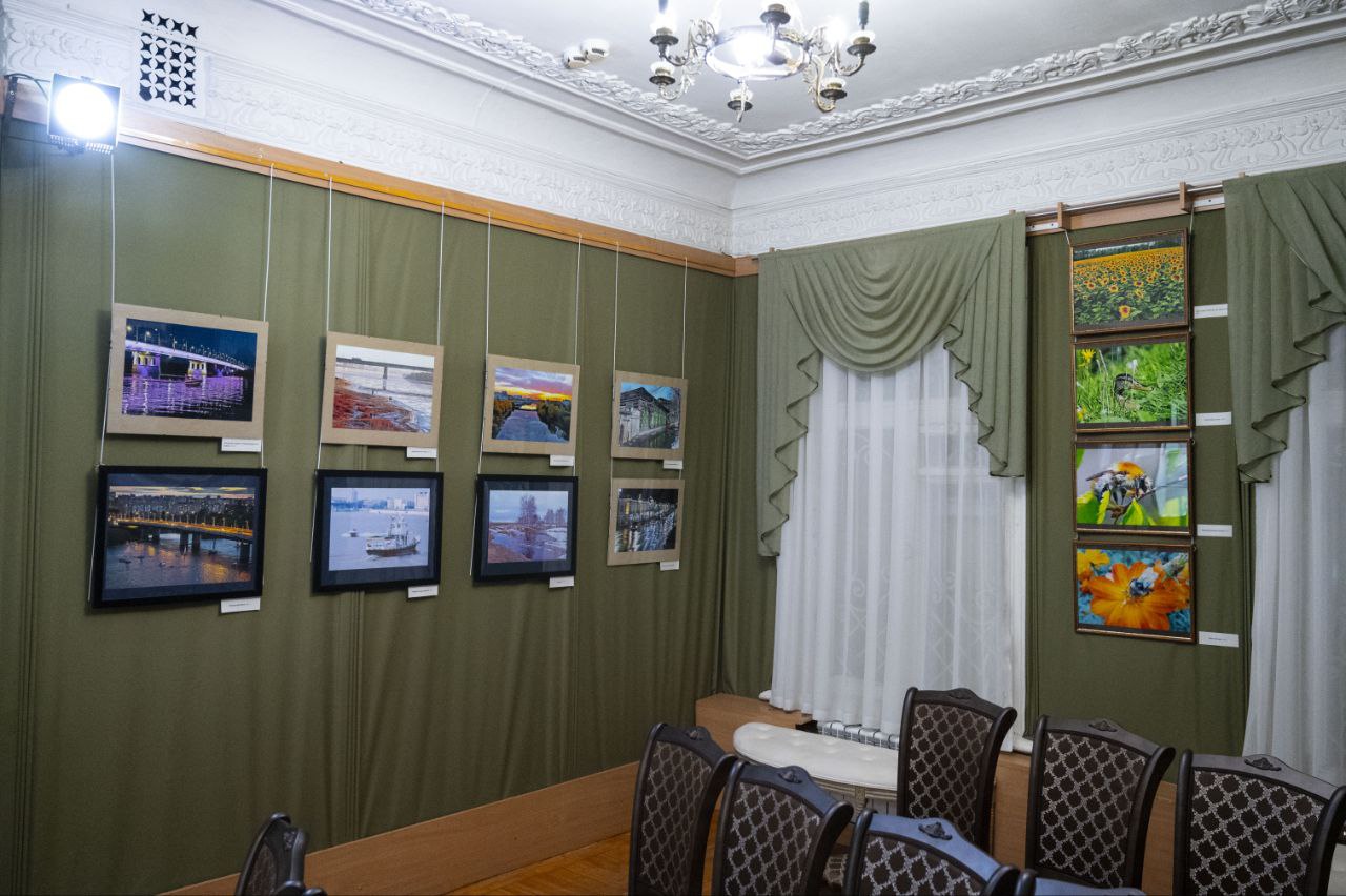 В Музее Кондратия Белова открылась выставка, посвященная 70-летию омского фотографа Сергея Сарсекеева В Музее Кондратия Белова открылась выставка, посвященная 70-летию омского фотографа Сергея Сарсекеева