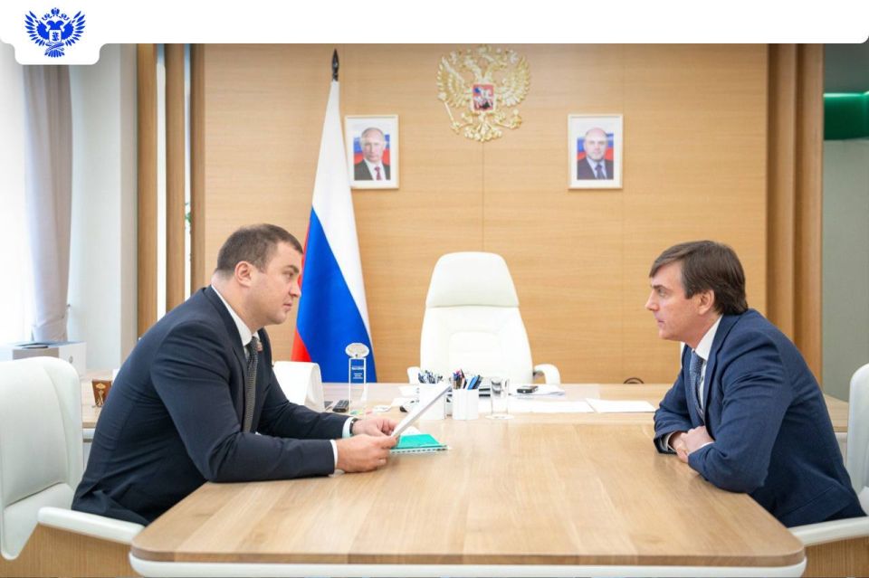 До 2028 года в Омской области отремонтируют более 110 школ, детских садов и колледжей