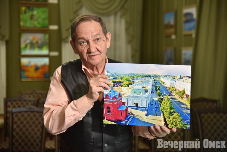 В профессиональном сообществе его давно окрестили «репортажным фотографом» – и это звание звучит как комплимент